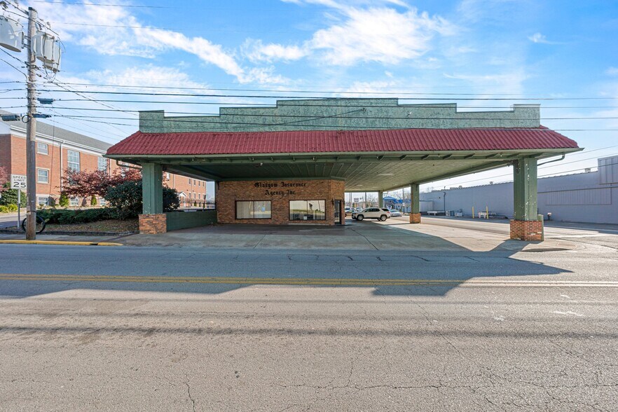 More Photos Of 318 S Green St, Glasgow Office For Sale