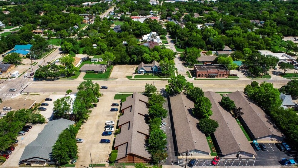 More Photos Of 376 W Main St, Lewisville Medical For Sale