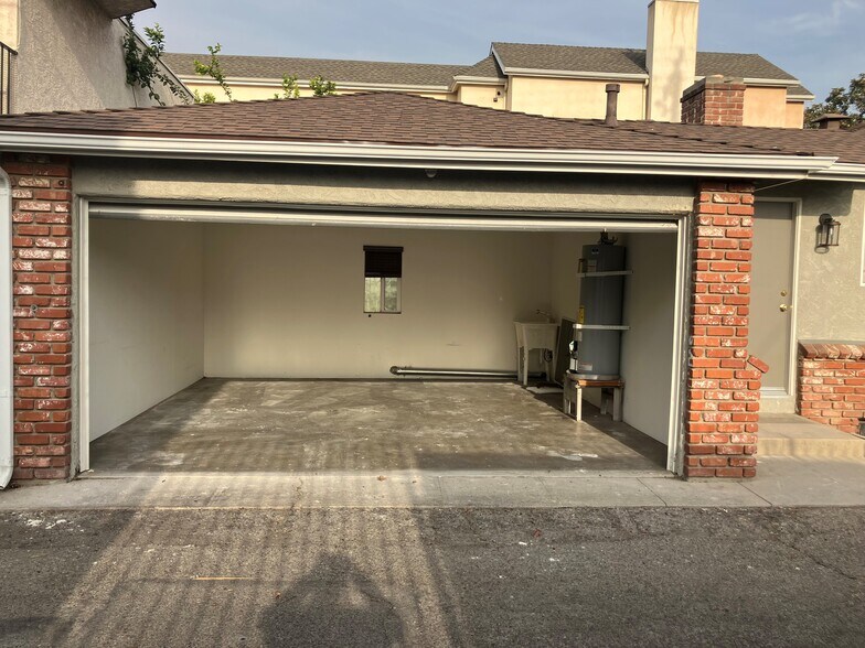 More Photos Of 271 W Ash Ave, Burbank Apartments For Sale