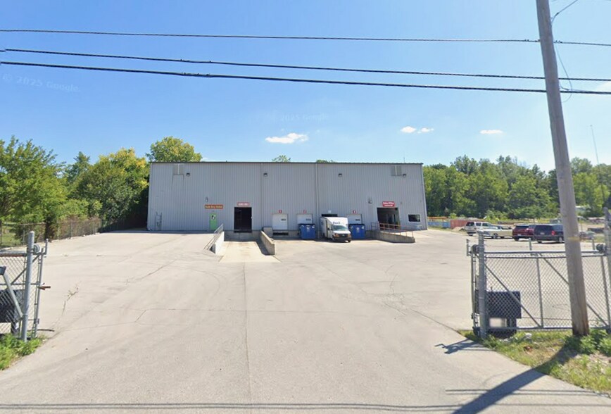 Primary Photo Of 2205 Bremer Rd, Fort Wayne Warehouse For Sale