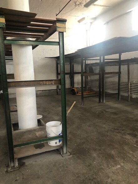 More Photos Of 6103 Strickland Ave, Brooklyn Warehouse For Lease
