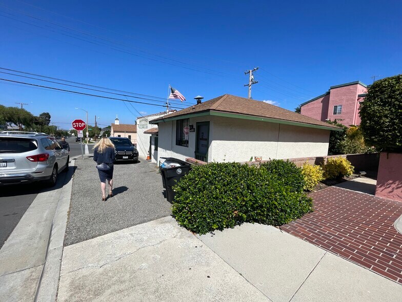 More Photos Of 3690 Newton St, Torrance General Retail For Sale