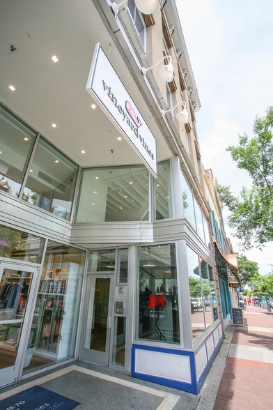 More Photos Of 301 W Broughton St, Savannah Loft Creative Space For Lease