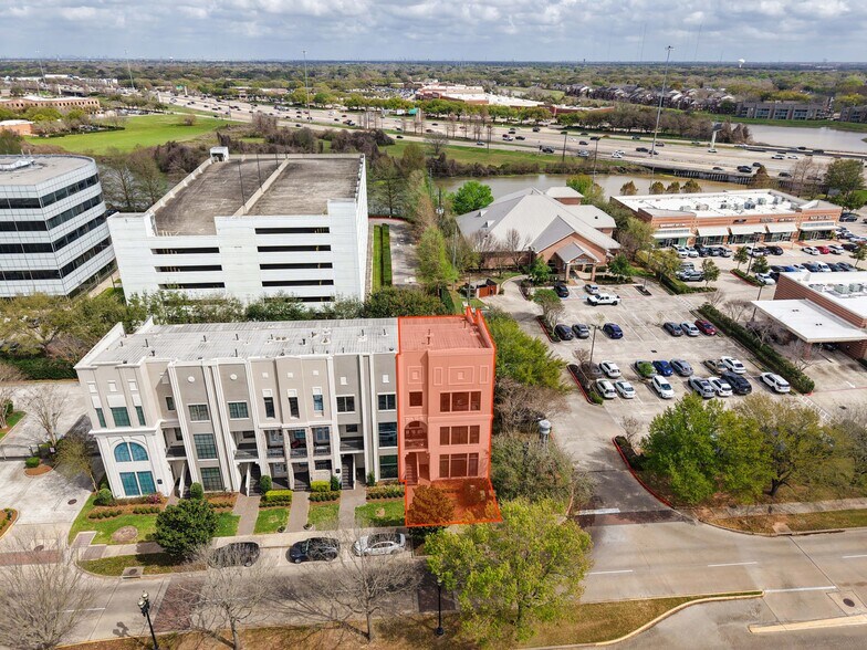 More Photos Of 1423 Lake Pointe Pkwy, Sugar Land Office For Sale