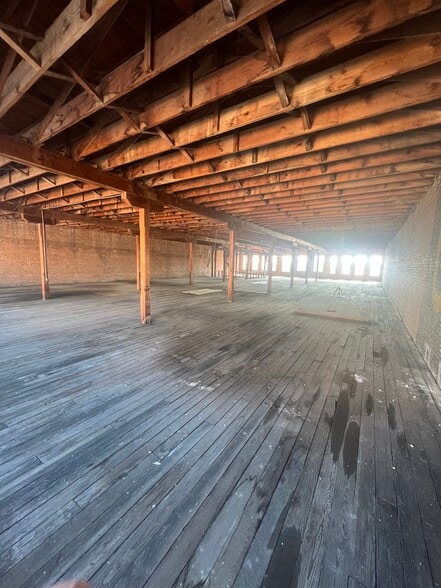 More Photos Of 3 & 5 2nd St, Temple Storefront Retail Office For Lease