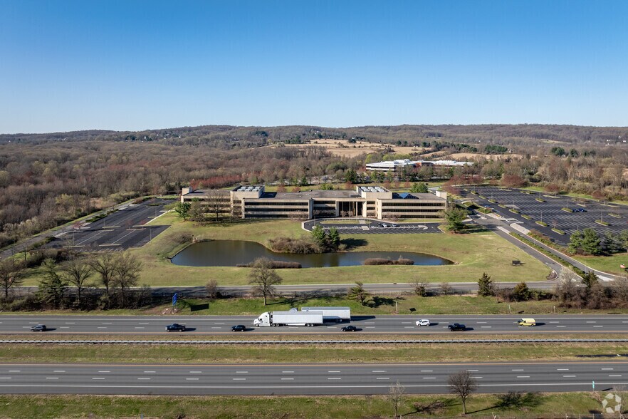 More Photos Of 53 Frontage Rd, Hampton Office For Lease