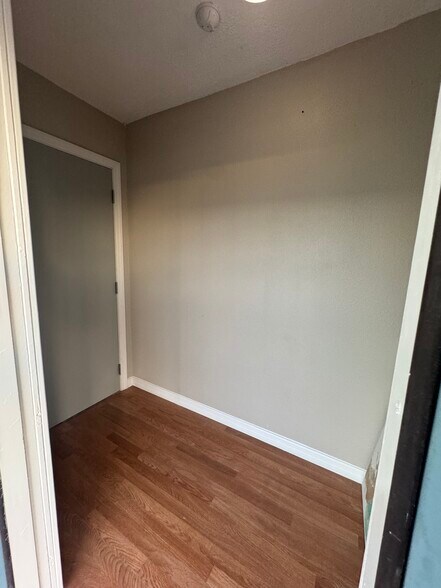 More Photos Of 531 N US Highway 17 92, Longwood Storefront Retail Office For Sale