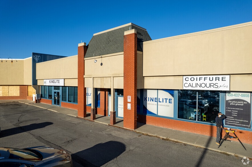 More Photos Of 1314-1360 Boul du Curé-Labelle, Blainville Storefront For Lease