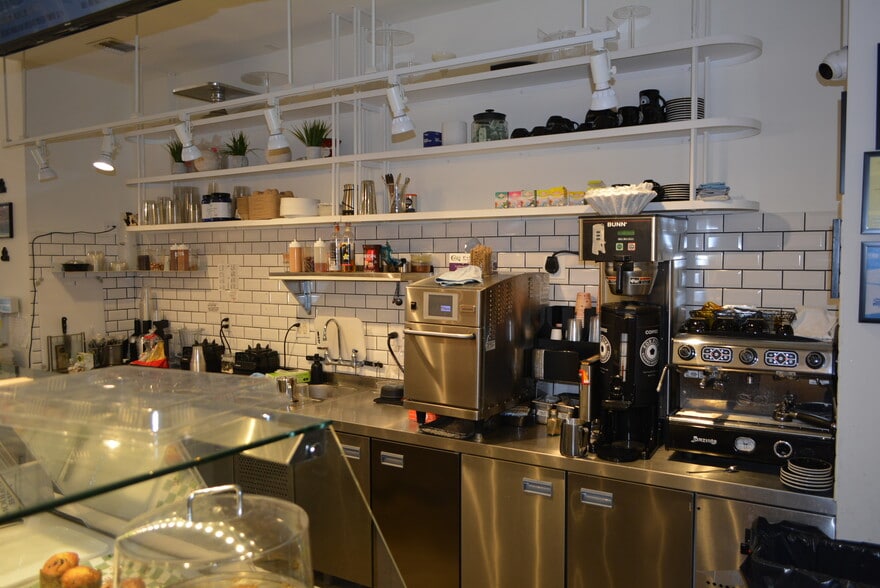 More Photos Of 430 Bedford Rd, Armonk Storefront Retail Office For Lease