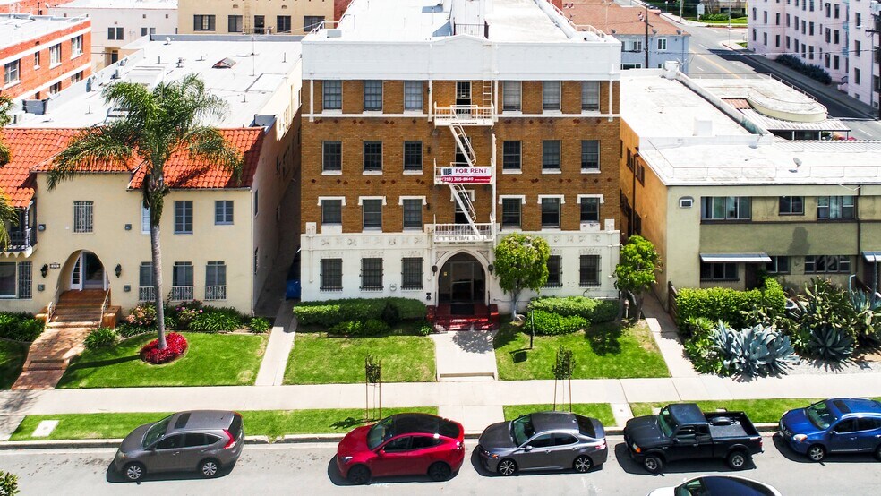 Primary Photo Of 456 S Cochran Ave, Los Angeles Apartments For Sale