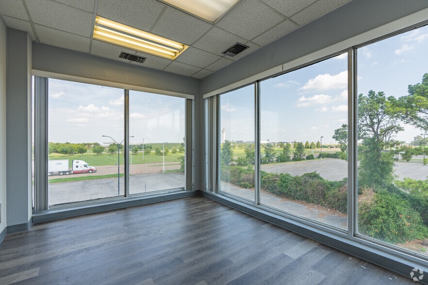 More Photos Of 3385 Airways Blvd, Memphis Medical For Lease