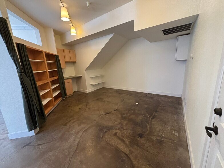 More Photos Of 4680 Broadway St, Boulder Office For Lease