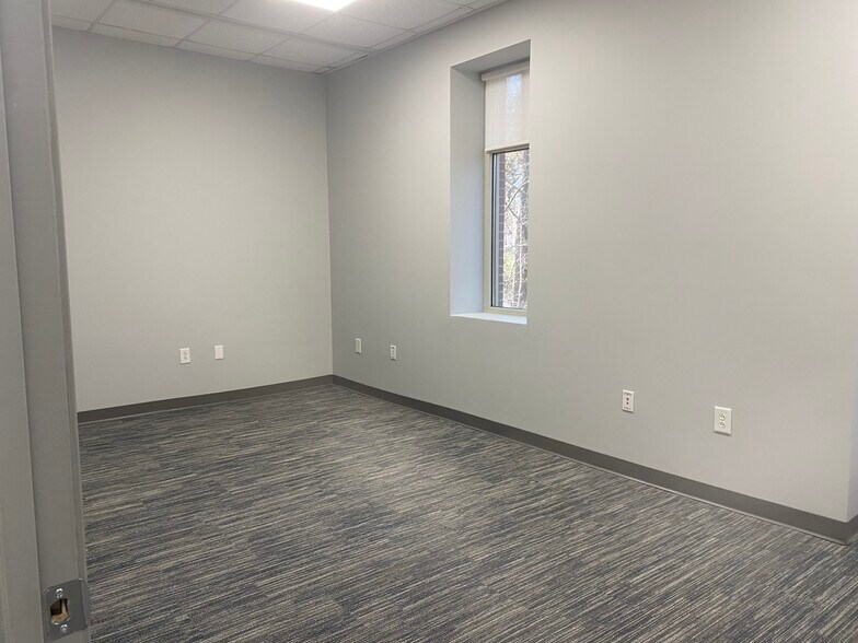 More Photos Of 1101 Old Trolley Rd, Summerville Medical For Lease