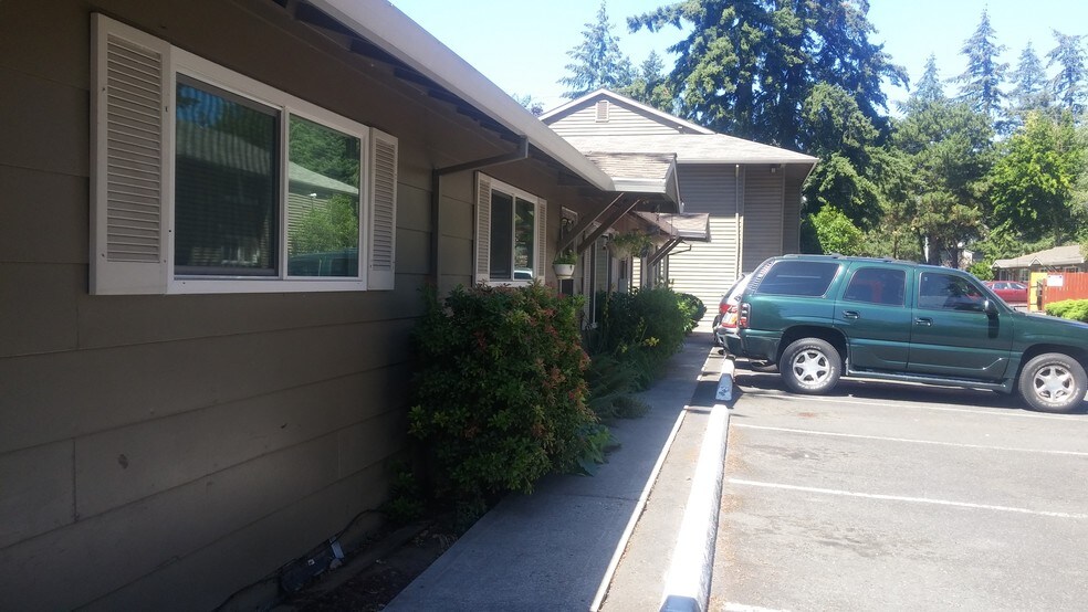 More Photos Of 17316 E Burnside St, Portland Apartments For Sale