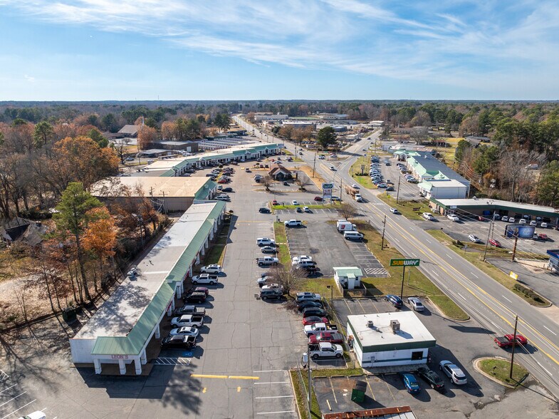 More Photos Of 3801 Camden Rd, Pine Bluff Storefront For Sale