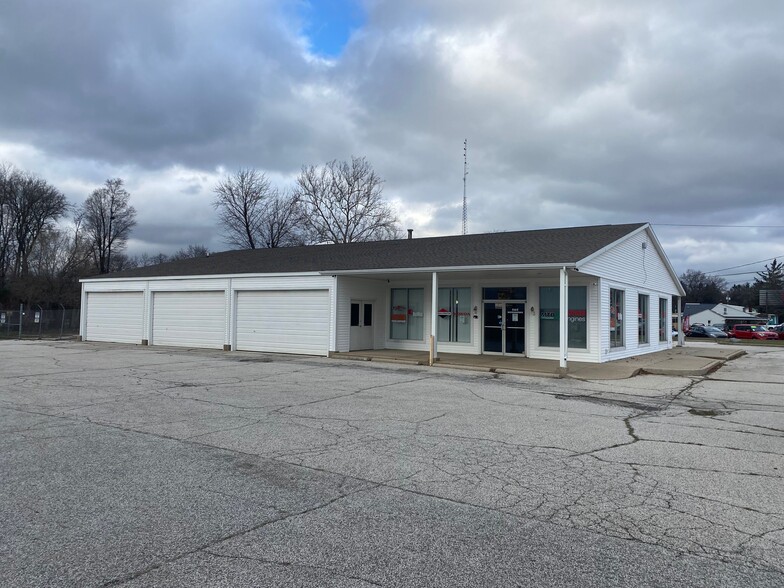 Primary Photo Of 52129 State Road 933, South Bend Flex For Lease