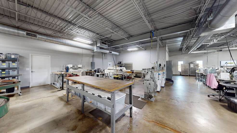 More Photos Of 1003 N Earl Rudder Fwy, Bryan Office For Sale