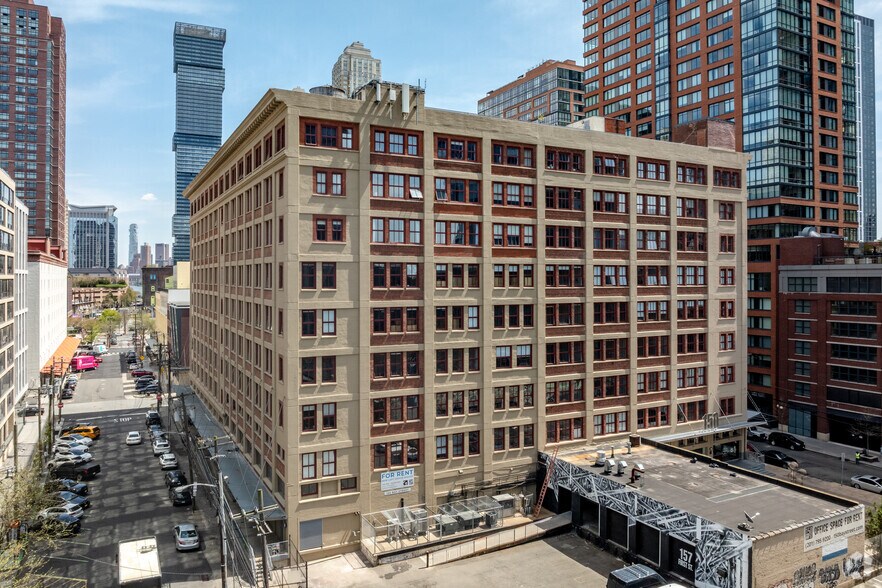 More Photos Of 150 BAY St, Jersey City Loft Creative Space For Lease