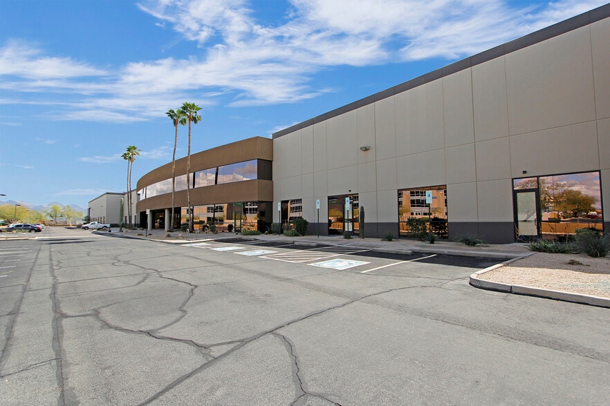 More Photos Of 7499 E Paradise Ln, Scottsdale Industrial For Sale
