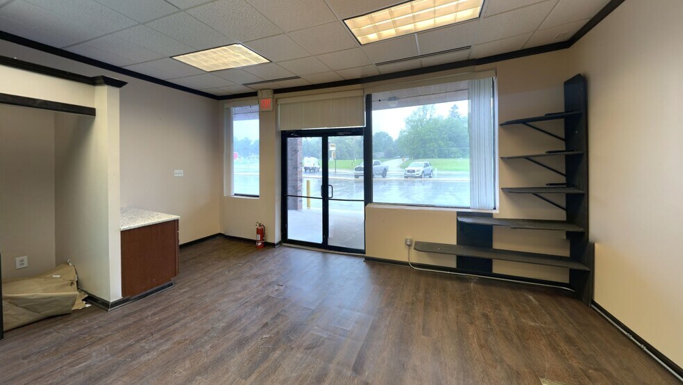 More Photos Of 1300 N Cedar Rd, New Lenox General Retail For Lease