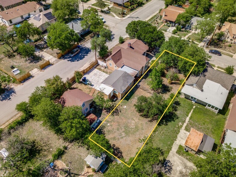 More Photos Of 1246 Waverly Ave, San Antonio Apartments For Sale