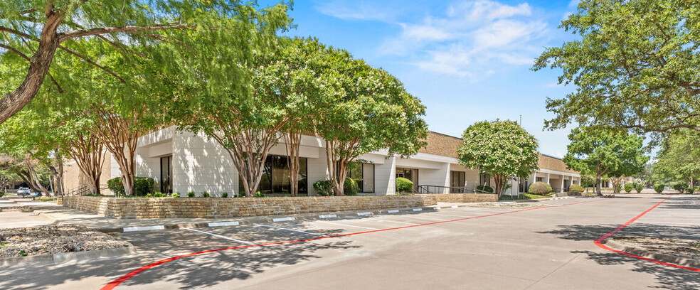 Primary Photo Of 1111 Digital Dr, Richardson Showroom For Sale