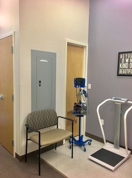 More Photos Of 25 Marston St, Lawrence Medical For Lease