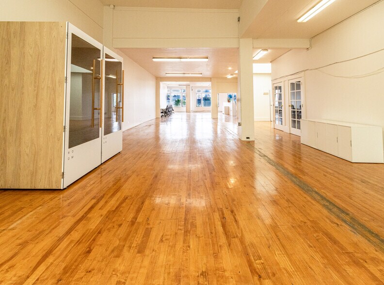 More Photos Of 2001-2017 Mission St, San Francisco Office For Lease