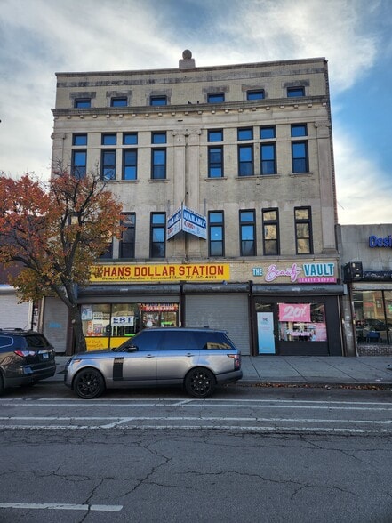 Primary Photo Of 4039-4041 W Madison St, Chicago Storefront Retail Office For Sale