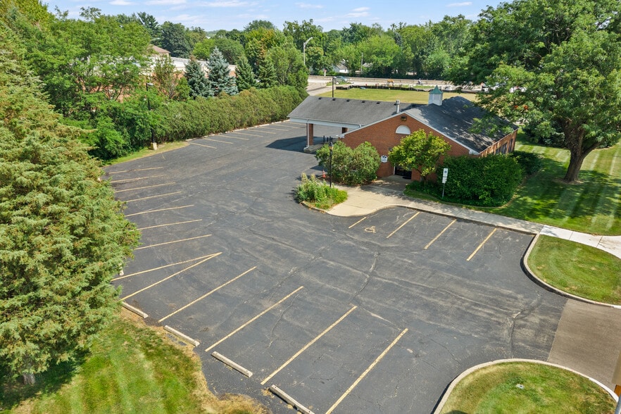 More Photos Of 111 East Side Dr, Geneva Office For Sale