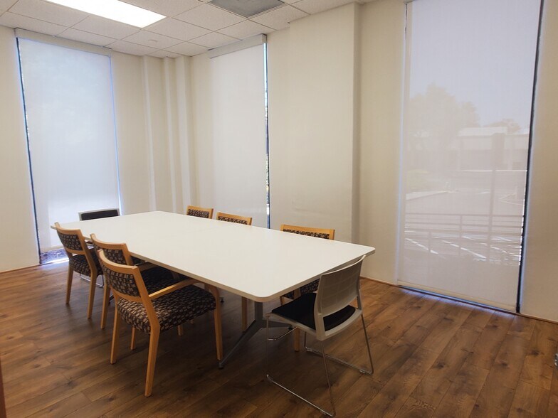More Photos Of 2595 E Bayshore Rd, Palo Alto Office For Lease