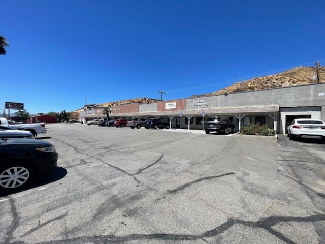More Photos Of 17733-17755 Sierra Hwy, Santa Clarita Storefront Retail Office For Lease