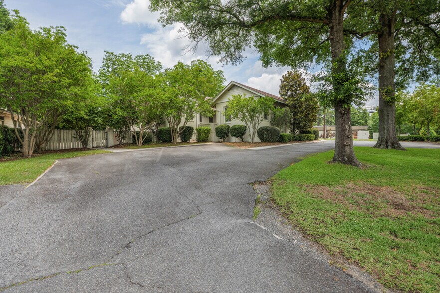 More Photos Of 720 North Ave, Macon-Bibb Office Residential For Sale