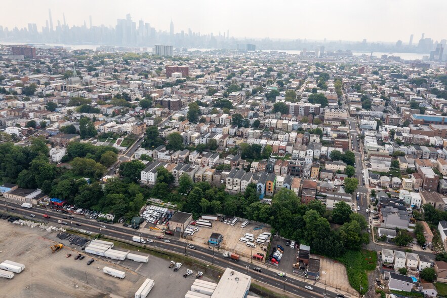 More Photos Of 574-614 Tonnelle Ave, Jersey City Land For Sale