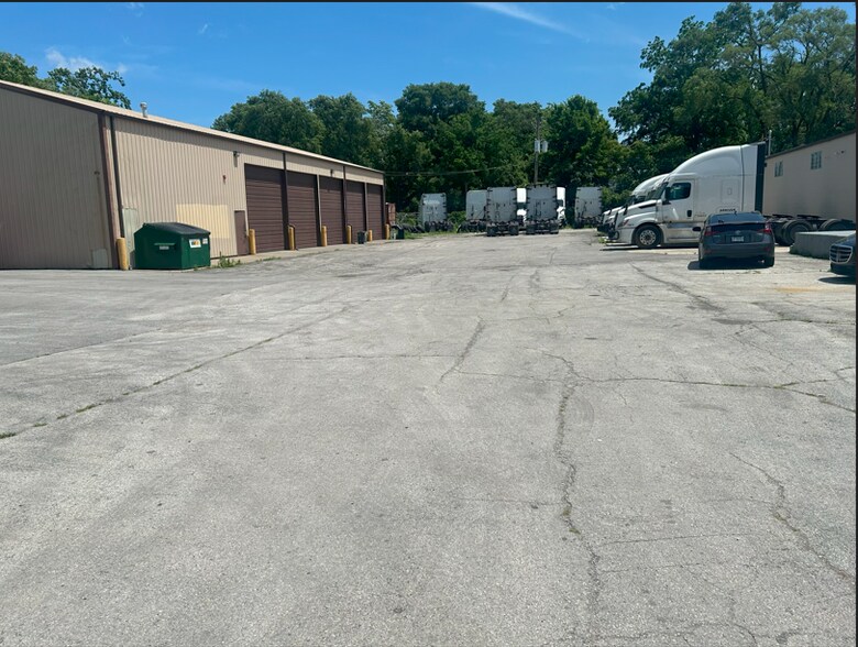 More Photos Of 13747 S Western Ave, Blue Island Warehouse For Sale