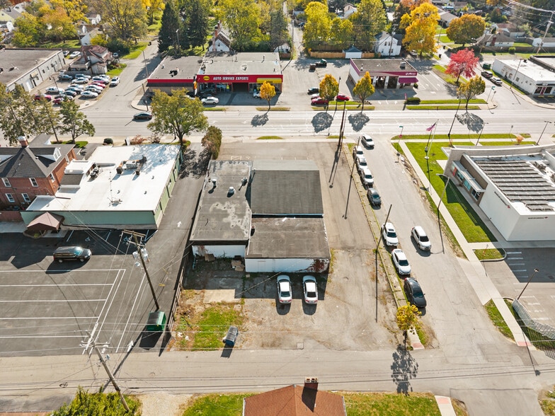 More Photos Of 3210 E Main St, Columbus Freestanding For Sale