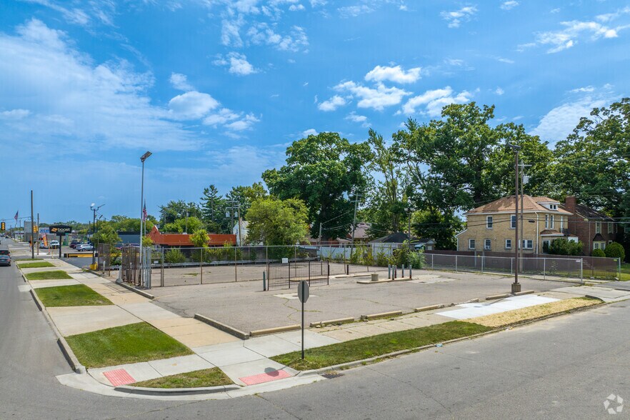 Primary Photo Of 12707 Joy Rd, Detroit Land For Sale