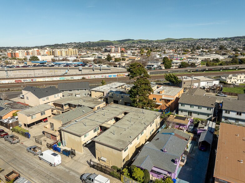 More Photos Of 146 19th St, Richmond Apartments For Sale