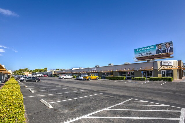 More Photos Of 3867 S Valley View Blvd, Las Vegas Warehouse For Lease