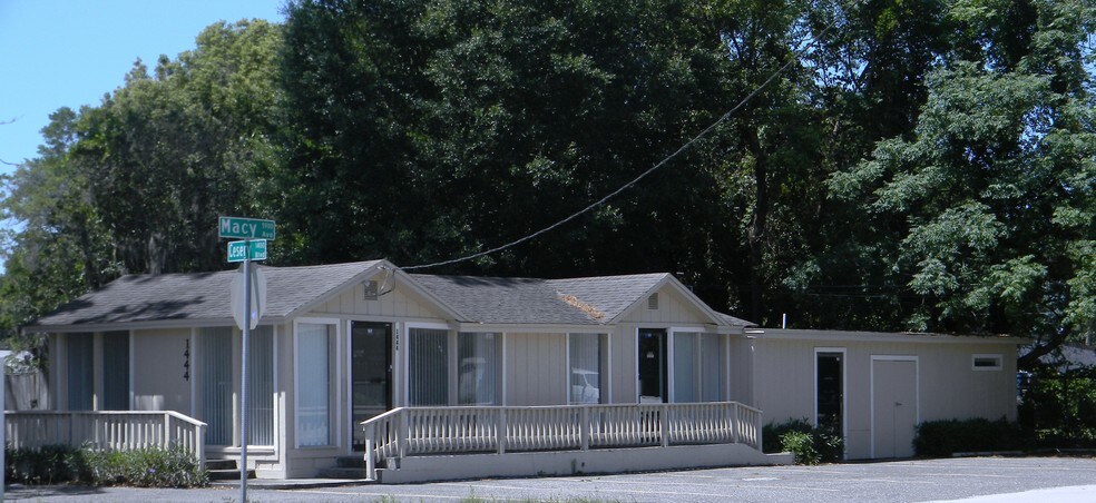 More Photos Of 1444 Cesery Blvd, Jacksonville Freestanding For Lease