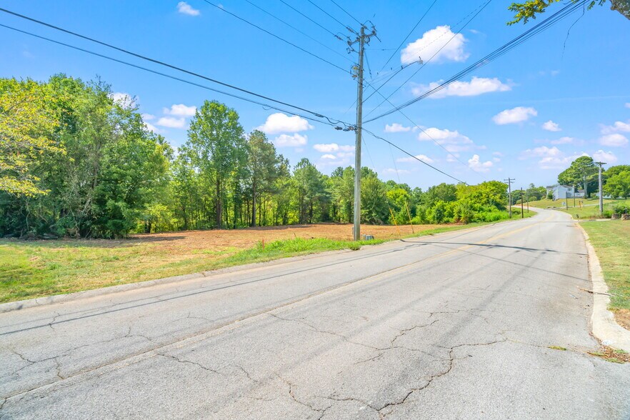 More Photos Of Old Athens Pike, Sweetwater Land For Sale