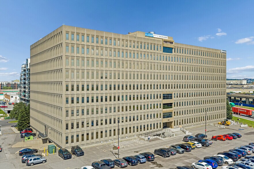 More Photos Of 100 Boul Alexis-Nihon, Montréal Office For Lease