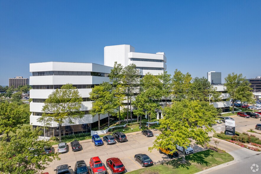 Primary Photo Of 6846 S Canton Ave, Tulsa Unknown For Lease