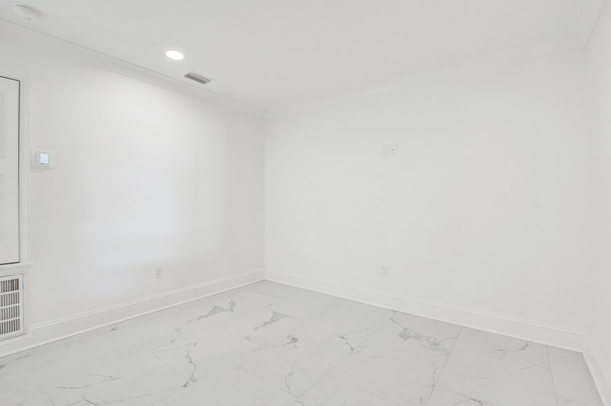 More Photos Of 104 17th pl, Tybee Island Multifamily For Sale