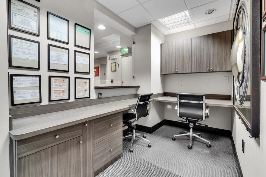 More Photos Of 12595 SW 137th Ave, Miami Office Residential For Lease