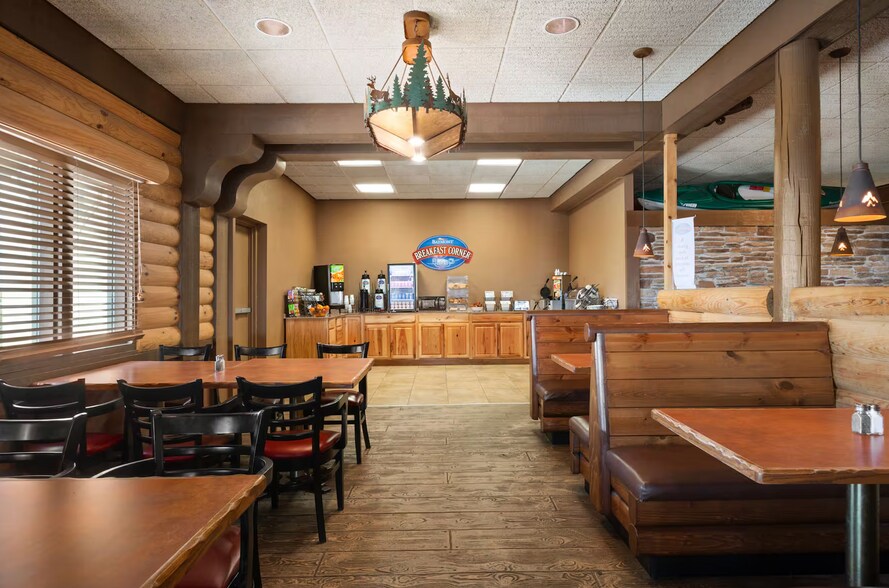 More Photos Of 2611 Old Red Trl NW, Mandan Hotel For Sale