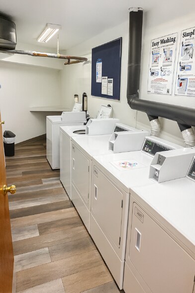 More Photos Of 105 Sunnyslope Rd, Morris Apartments For Sale