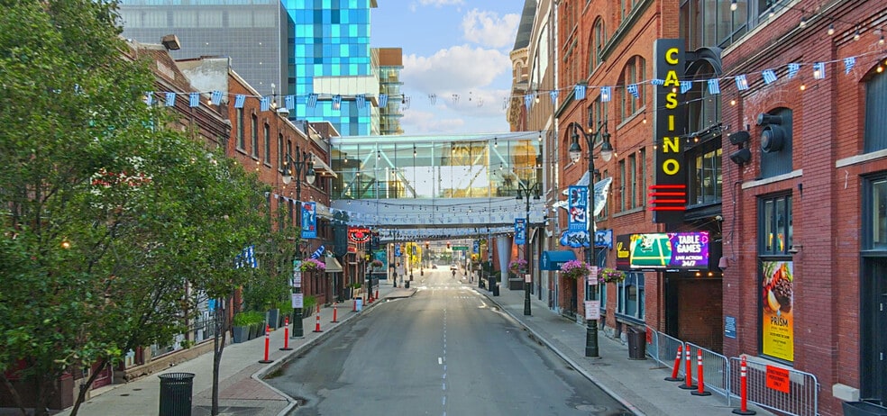 Primary Photo Of 546-570 Monroe St, Detroit Casino For Lease