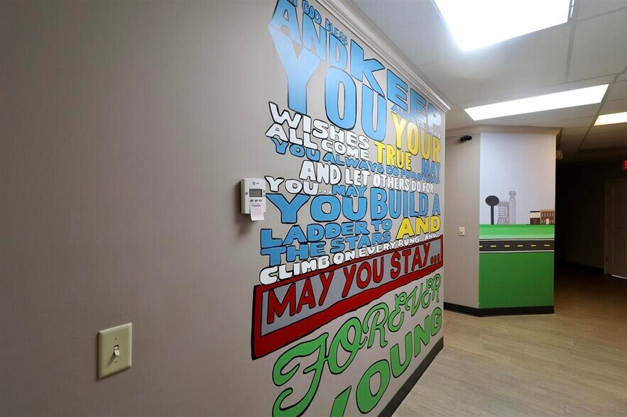 More Photos Of 1203 E College St, Brownsville Medical For Sale