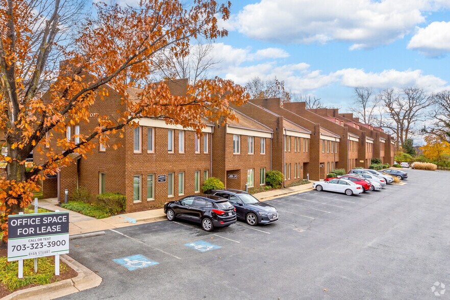 More Photos Of 401 E Jefferson St, Rockville Office For Lease